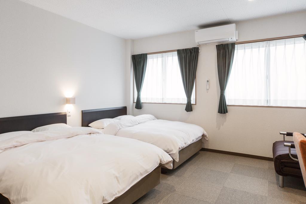 Shijo Omiya Guesthouse And Hotel Kyoto Exterior photo